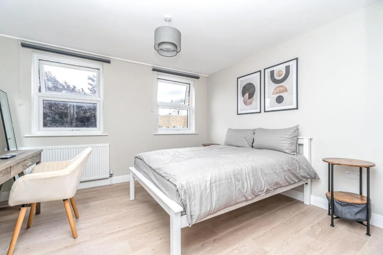 Bright Guest House In Canary Wharf London United Kingdom